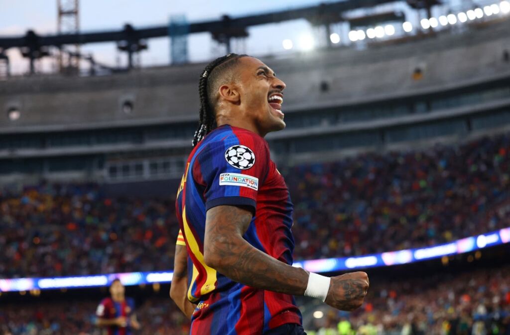 Raphinha lidera el estreno goleador del Barcelona en la Champions 2 En la foto, Raphinha