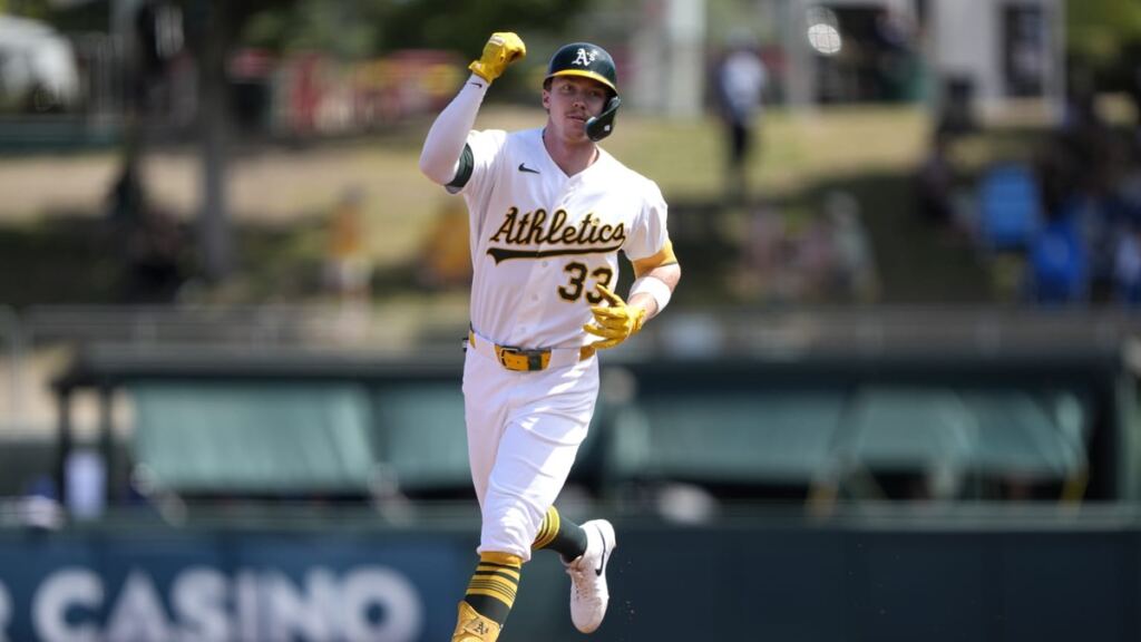 Athletics blanquea a Blue Jays y le gana un serie por primera vez desde julio de 2025 7 En la foto, Henry Bolte