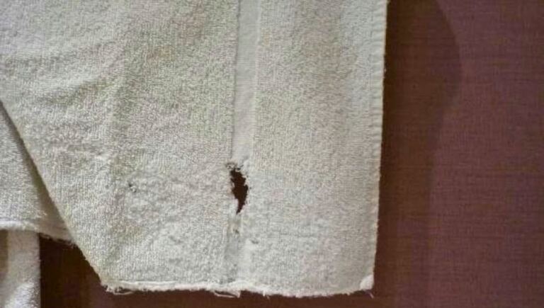Suceso 1 En la foto, una toalla rota