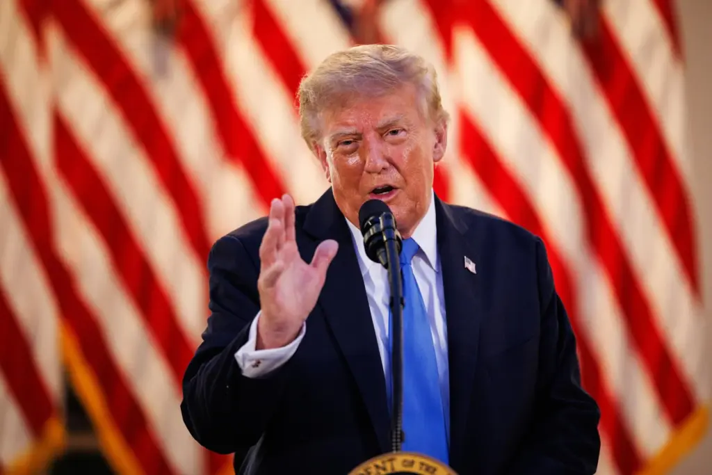Trump pide el fin de la guerra a Putin, que dice no tener «planes hostiles» contra Europa 4 En la foto, el presidente de EEUU, Donald Trump