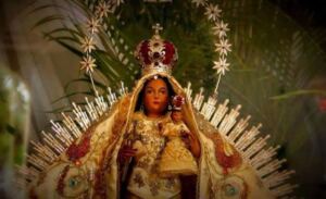 En la foto, la Virgen de la Caridad del Cobre