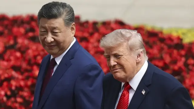 En la foto, el presidente de China, Xi Jinping (i), y el presidente de Estados Unidos, Donald Trump (d)