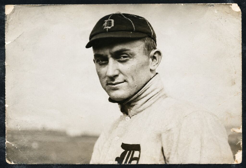 En la foto, Ty Cobb con el uniforme del Detroit