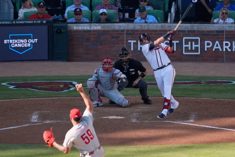 En la foto, Austin Riley