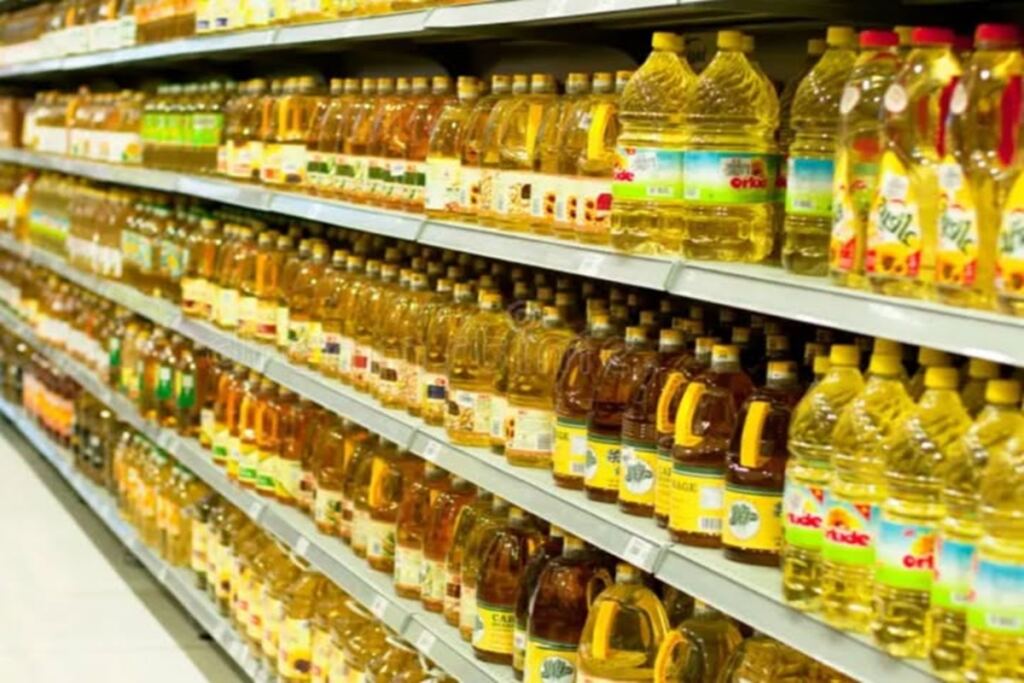 Escoger: un aprendizaje pendiente 4 En la foto, estantes con aceite