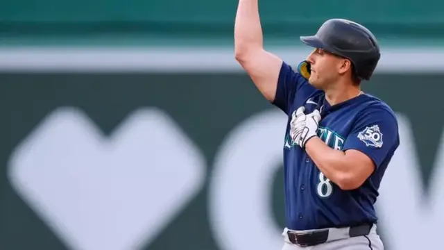 Mariners castiga a Red Sox y le gana la serie 1 En la foto, Jhonny Pereda