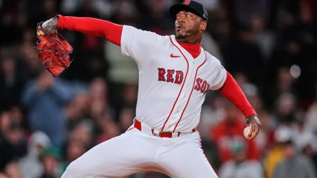 Sony Gray llega a 18 victoria en la temporada con Red Sox 1 En la foto, Aroldis Chapman