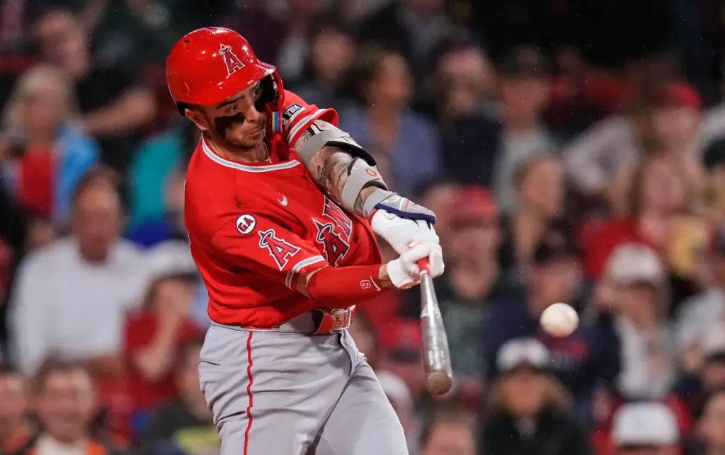 Angels sorprende a Red Sox y se queda la serie 5 En la foto, Zach Neto