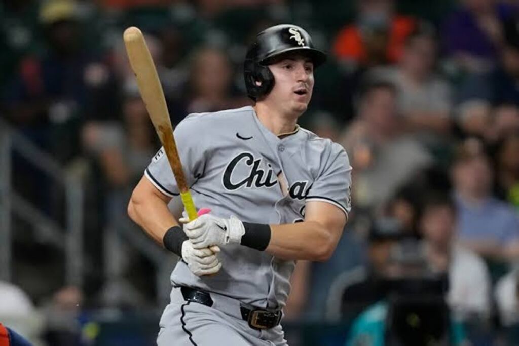 En la foto, Colson Montgomery conectó dos hits