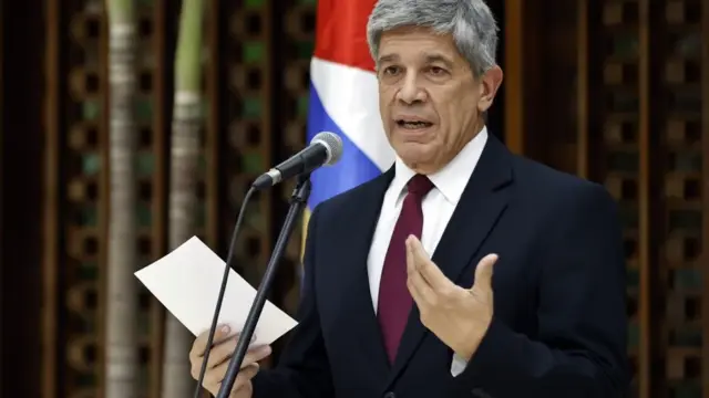 En la foto, el viceministro de Relaciones Exteriores de Cuba, Carlos Fernández de Cossío