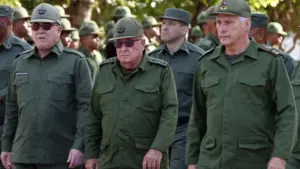 En la foto, el miedo en la cúpula castrista motiva el intento de apertura