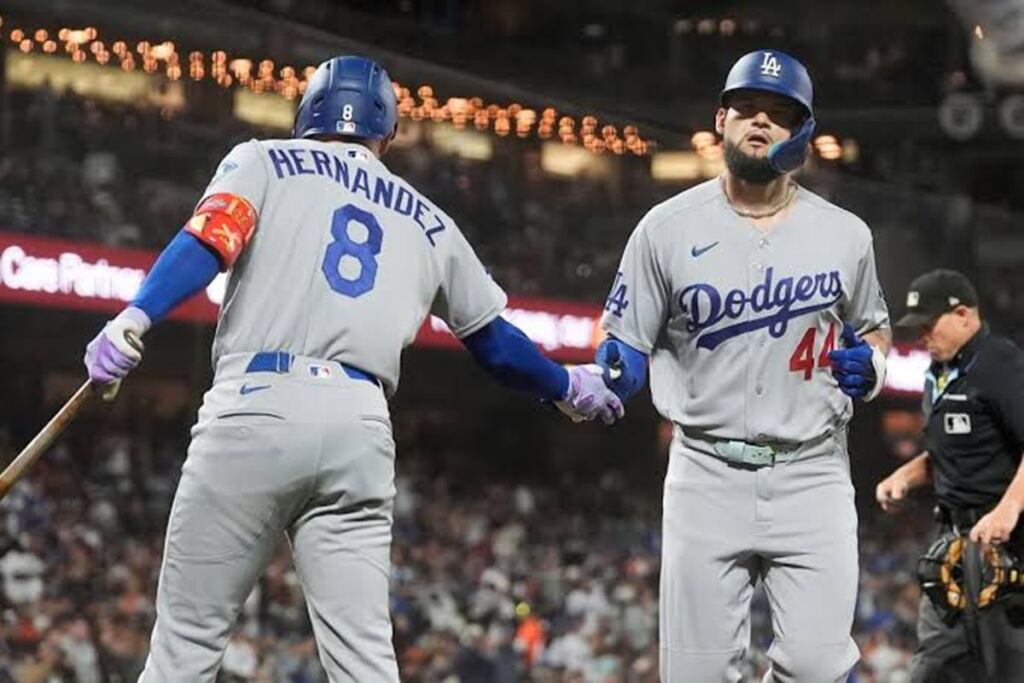 En la foto, Andy Pagés y Teoscar Hernández