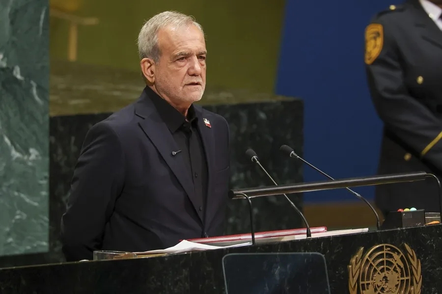 En la foto, El presidente de Irán, Masoud Pezeshkian, durante su intervención en la Asamblea General de Naciones Unidas, en Nueva York