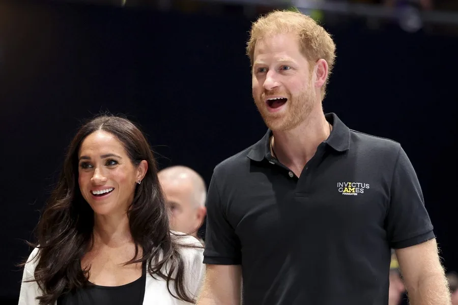 En la foto, Los duques de Sussex, Enrique y Meghan