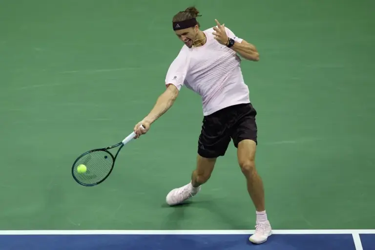 En la foto, Alexander Zverev ante Botic van de Zandschulp