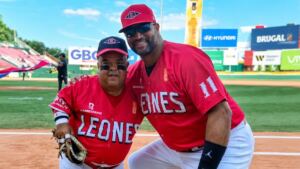 En la foto, Chevale y Albert Pujols