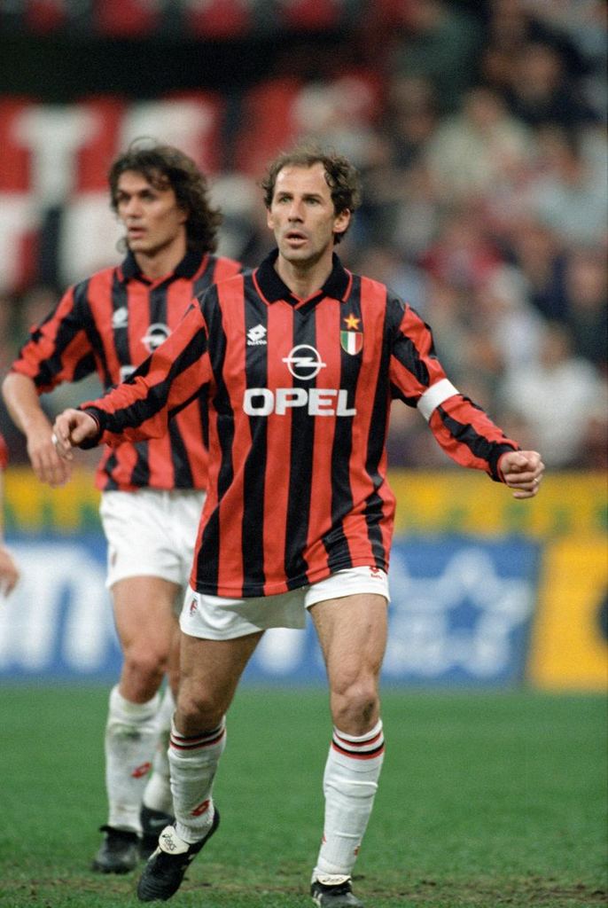 Paolo Maldini: Biografía de Il Capitano 6 Paolo Maldini: Biografía de Il Capitano