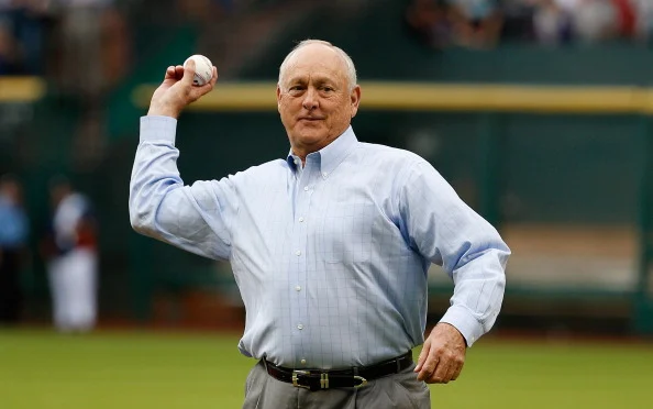 Nolan Ryan: Biografía del Rey del ponche