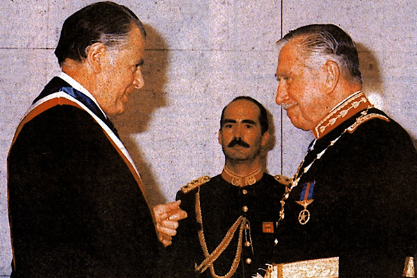 Augusto Pinochet: Biografía del dictador que transformó Chile 8 Augusto Pinochet: Biografía del dictador que transformó Chile