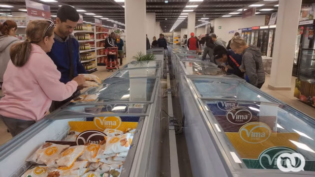 El problema del vuelto en las tiendas por divisas sigue como el primer día