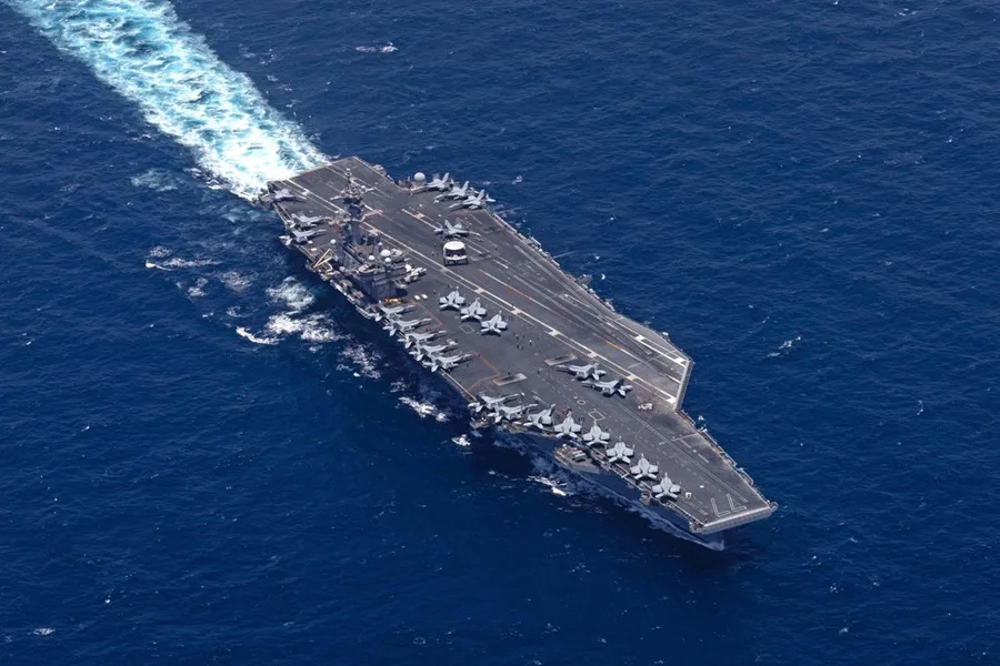 En la foto, imagen de archivo del USS George H.W. Bush (CVN 77) en el mar Arábigo el pasado mes de mayo