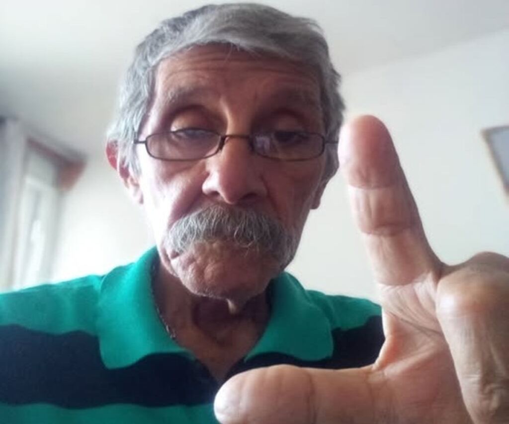 Los perros viejos ladran, pero ya no muerden 2 En la foto, Juvenal Balán, fotógrafo de Granma y defensor a ultranza del castrismo