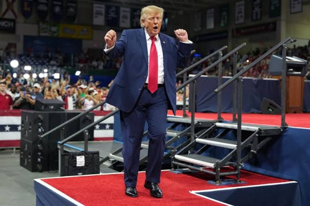 En la foto, el presidente Donald Trump, en un mitin de campaña en Fort Myers, Florida
