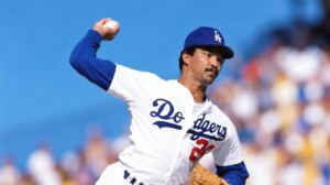 En la foto, Alejandro Peña con la casaca de los Dodgers