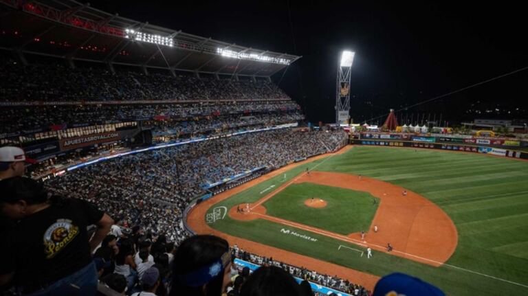 Ligas Invernales 2026-2027: Caracas-Magallanes rompe un récord de asistencia y Licey gana primer clásico ante Águilas
