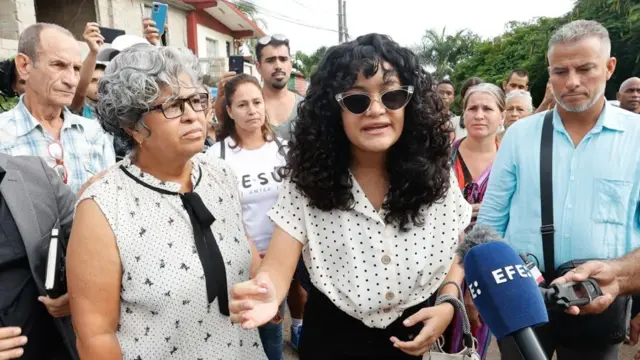 En la foto, Ana Bensi y su madre