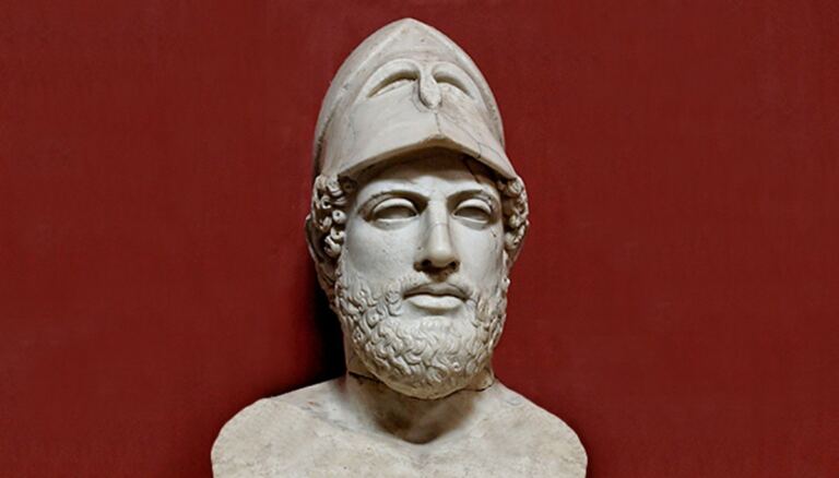 En la foto, un busto de Pericles, El Olímpico