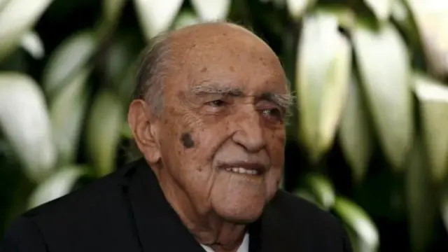 En la foto, El arquitecto brasileño Oscar Niemeyer