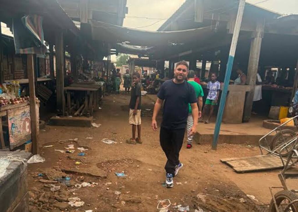 Cubanos deportados a Bangui denuncian abandono 5 En la foto, un cubano deportado a Bangui, en la República Centroafricana