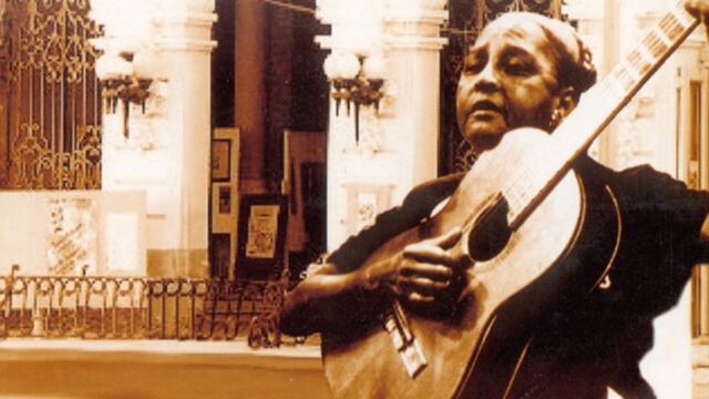 En la foto, María Teresa Vera