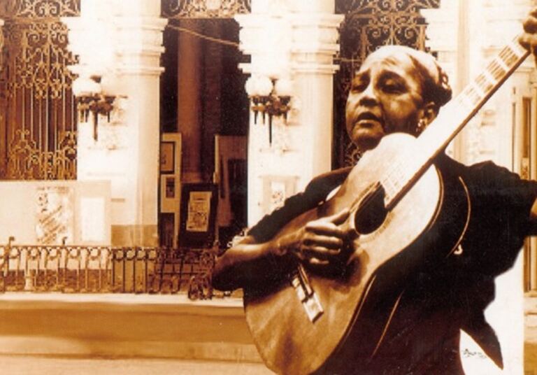 En la foto, María Teresa Vera