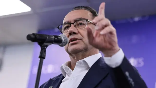 En la foto, el excandidato a la Presidencia de Brasil por el partido Avante, Augusto Cury, en Rio de Janeiro