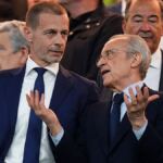 En la foto, los presidentes de la UEFA y el Real Madrid, Aleksander Ceferin y Florentino Pérez