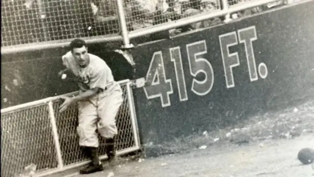 En la foto, Al Gionfriddo en la fenomenal atrapada ante DiMaggio