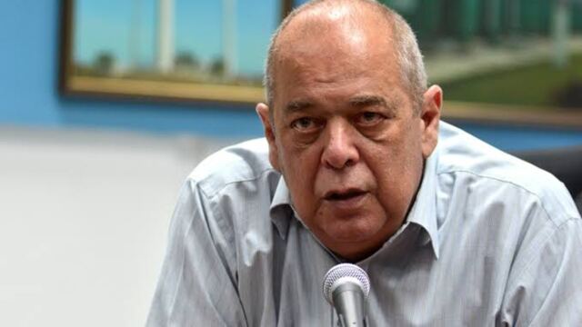 En la foto, el ministro de Energía y Minas, Vicente de la O Levy
