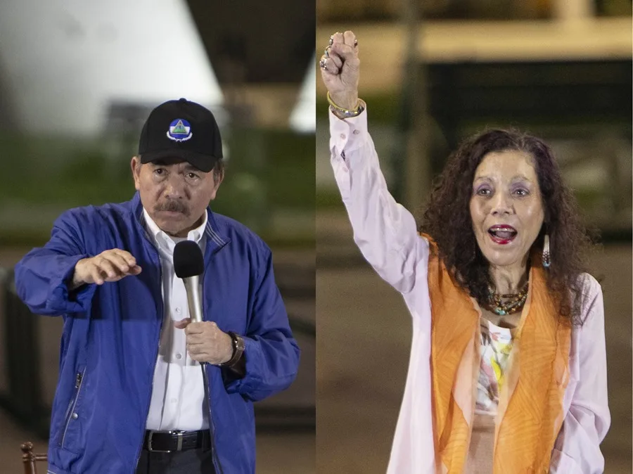 En la foto, el presidente de Nicaragua, Daniel Ortega (i), y su esposa, Rosario Murillo, durante un evento en Managua