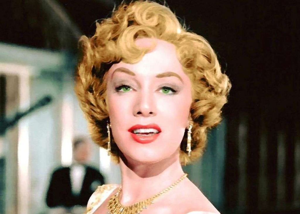 Rosita Fornés: Biografía de la Gran Vedette de Cuba 10 Rosita Fornés: Biografía de la Gran Vedette de Cuba