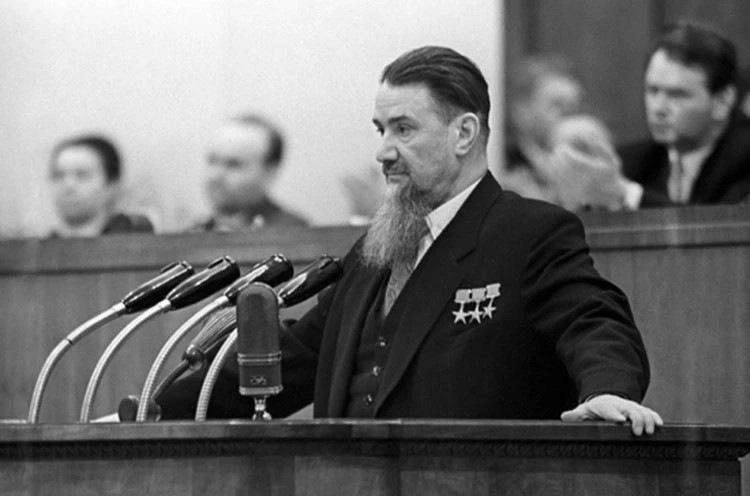 Igor Kurchatov: Biografía del padre de la bomba atómica soviética