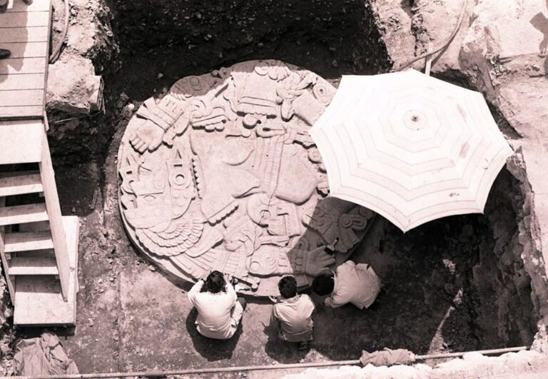 La piedra que no dejaba excavar