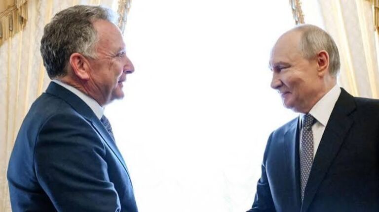 Kremlin anuncia negociaciones con EE.UU. y Ucrania en Abu Dabi 1 En la foto, Steve Witkoff y Vladímir Putin