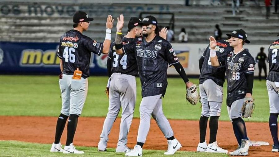 Leones del Caracas despiertan en Venezuela y Yaquis imponen su poder en México