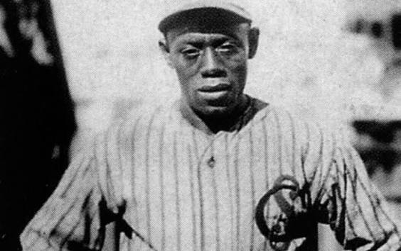 Alejandro Oms: Biografía del Caballero Oms