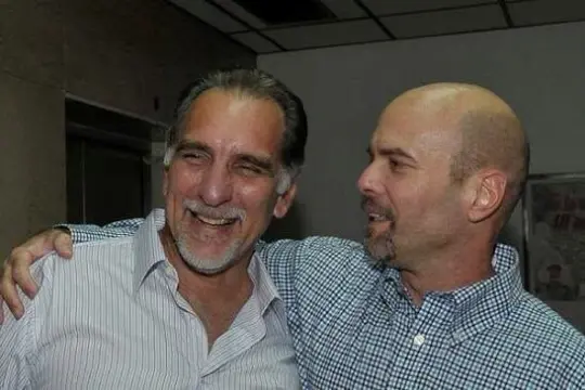 Los héroes somos nosotros